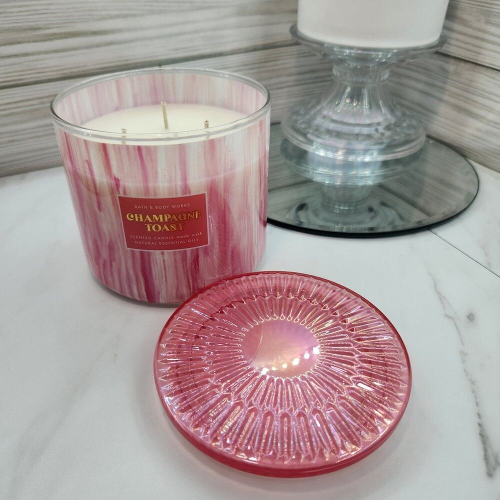 Bath and Body Works candle